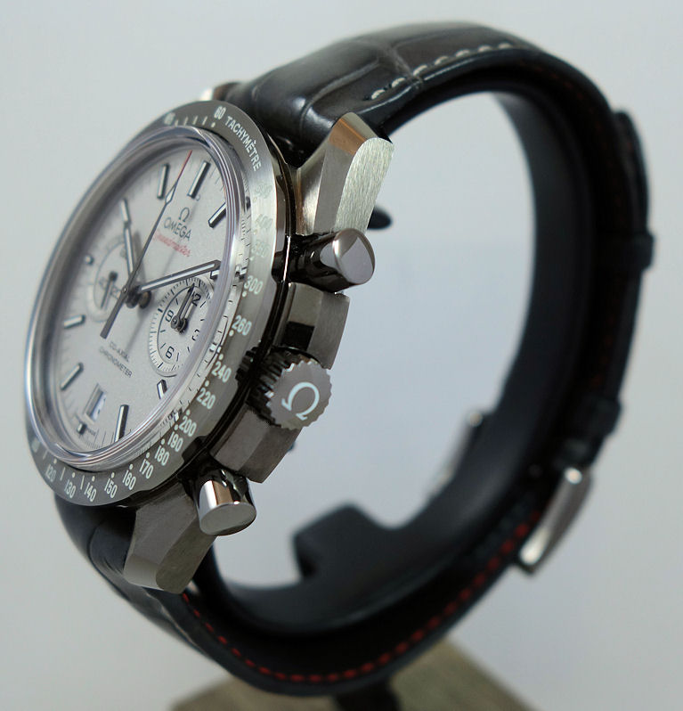 DSC03892 Omega Speedmaster "Grey Side of the Moon" 311.93.44.51.99.001 Box & Cards