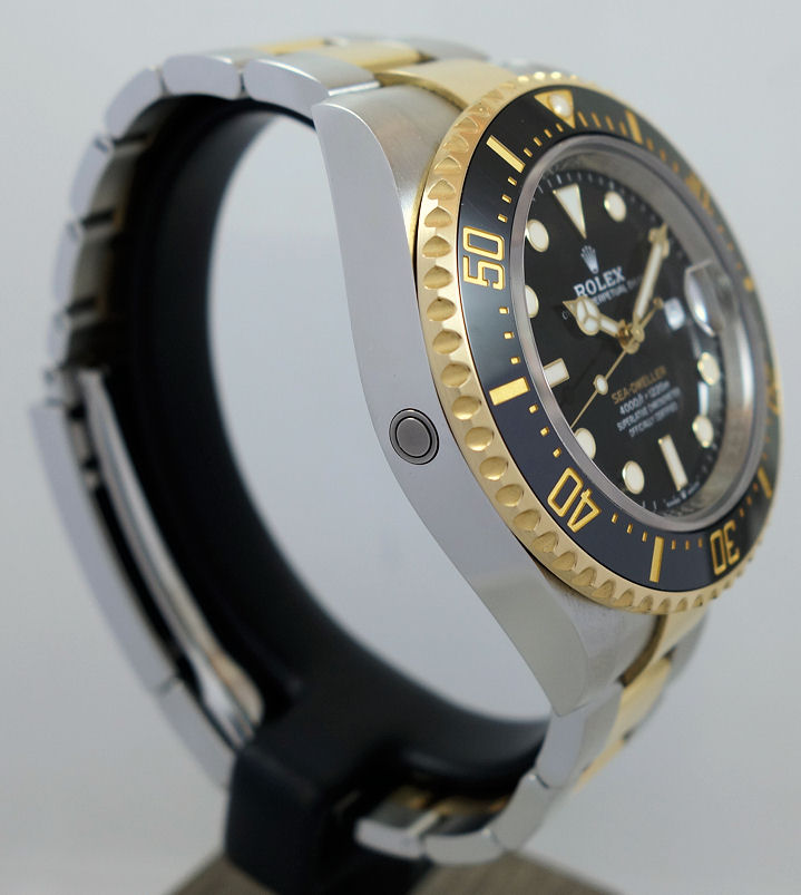 DSC04424 ROLEX SEA-DWELLER 43 mm 18K YELLOW GOLD & STEEL 126603 Box & Card 2023