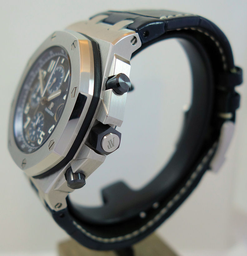 DSC04568 Audemars Piguet Royal Oak Offshore 42mm Steel Black/Blue-dial 26470ST