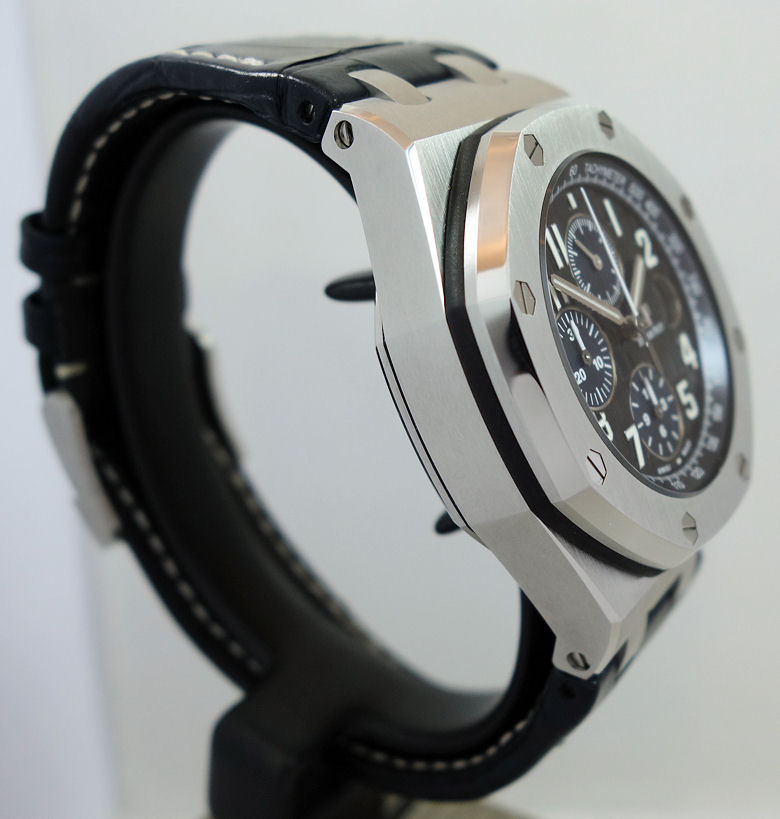 DSC04570 Audemars Piguet Royal Oak Offshore 42mm Steel Black/Blue-dial 26470ST