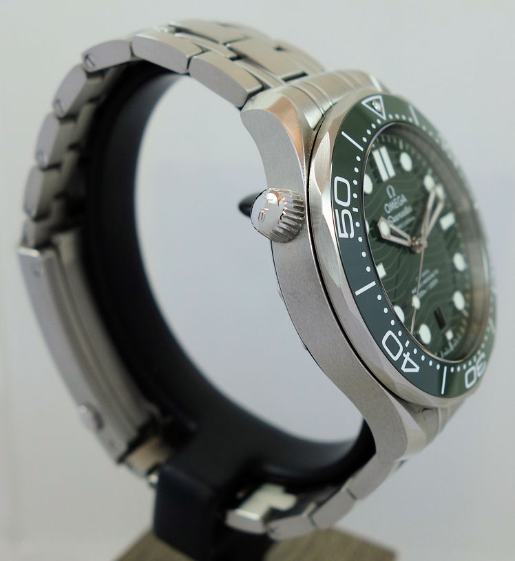 DSC04637 Omega Seamaster Diver 300m GREEN 42mm 210.32.42.20.10.001