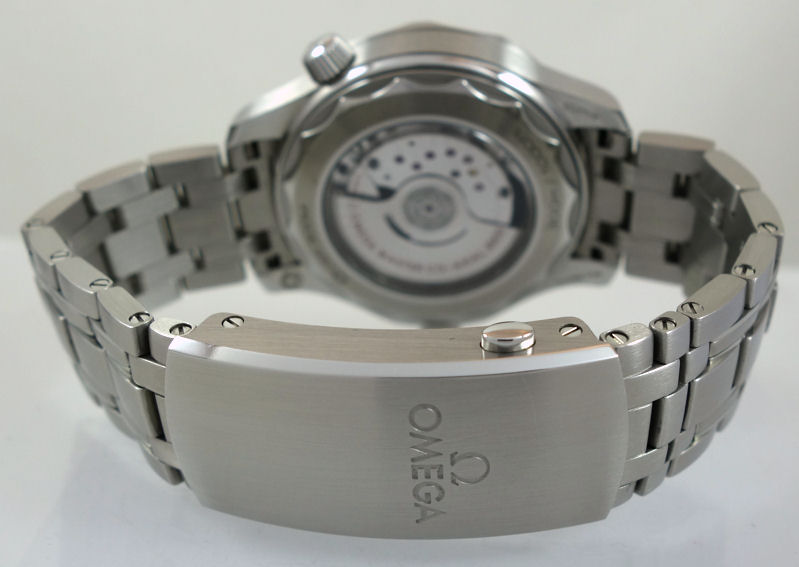 DSC04638 Omega Seamaster Diver 300m GREEN 42mm 210.32.42.20.10.001