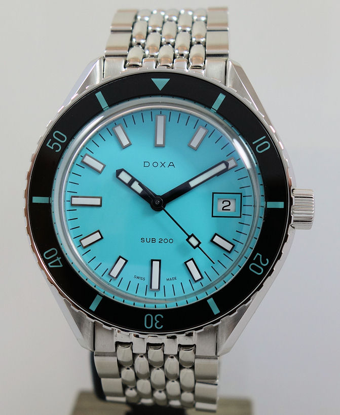 DSC04939 DOXA SUB 200 Aquamarine-dial 799.10.241.10 Full set