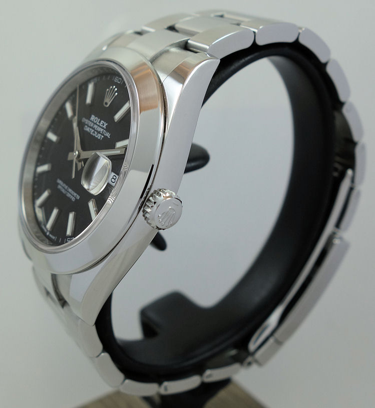 DSC05097 Rolex Datejust 41 Black-Dial 126300 Box & Card 2024