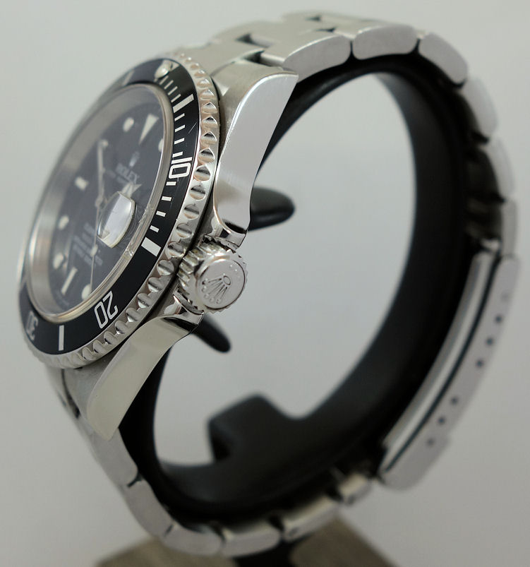 DSC05503 Rolex Submariner Date 16610 B&P 2004