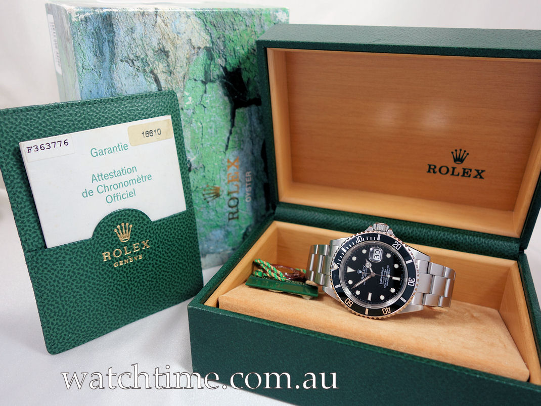 DSC05513 Rolex Submariner Date 16610 B&P 2004