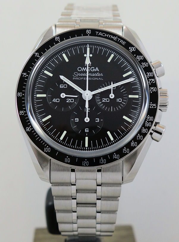 DSC05877 Omega Speedmaster MOONWATCH 42mm Steel *Sapphire Sandwich* 310.30.42.50.01.002 APRIL 2025 *UNUSED*