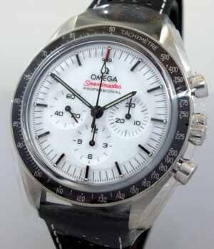 OMEGA Speedmaster Moonwatch White-dial, Leather strap 310.32.42.50.04.002 April 2025 *UNUSED* 22% OFF Retail