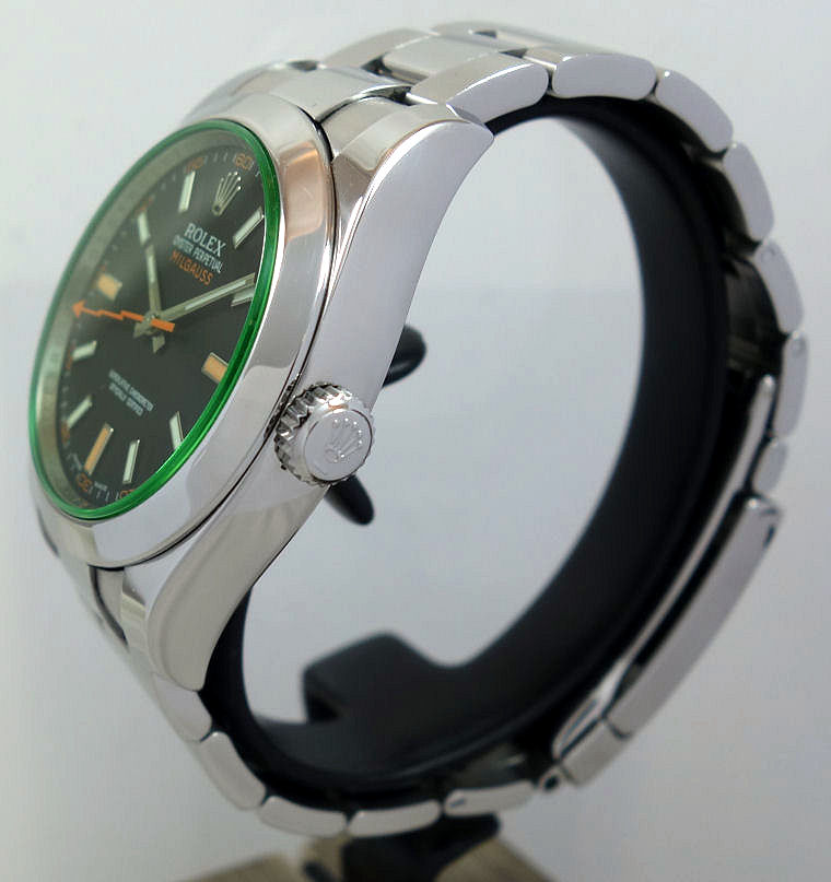 DSC05985 Rolex Milgauss Black Dial-Green Sapphire 116400GV Full set!