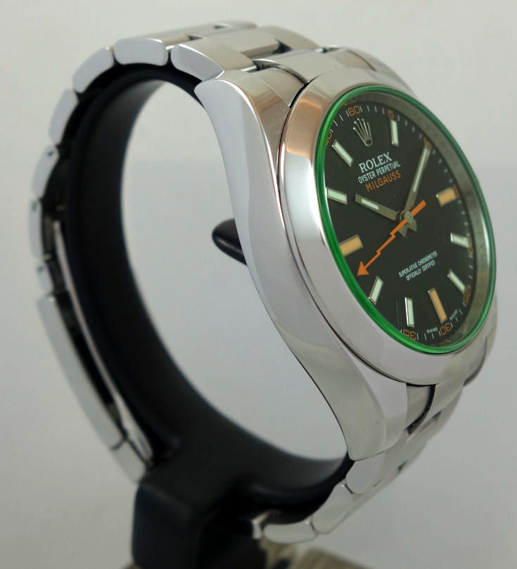 DSC05986 Rolex Milgauss Black Dial-Green Sapphire 116400GV Full set!