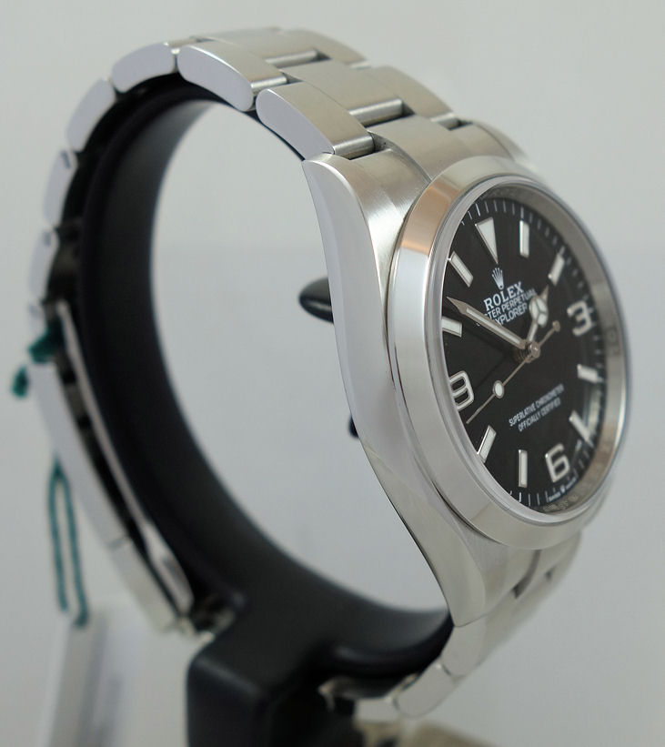 DSC06171 ROLEX EXPLORER I 36mm 124270 Box & Card