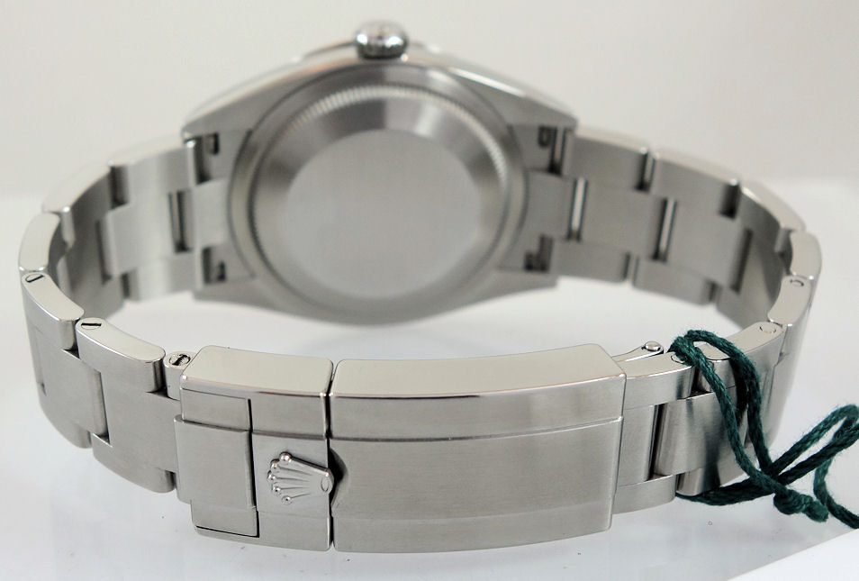 DSC06174 ROLEX EXPLORER I 36mm 124270 Box & Card