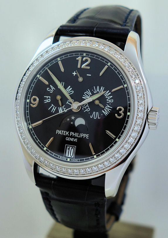 DSC06287 Patek Philippe 5147G-001 Annual Calendar Moonphases 18ct White-Gold with Diamond Bezel & Blue Dial 2023