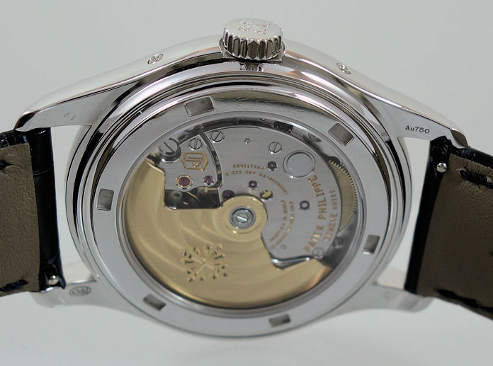 DSC06308 Patek Philippe 5147G-001 Annual Calendar Moonphases 18ct White-Gold with Diamond Bezel & Blue Dial 2023