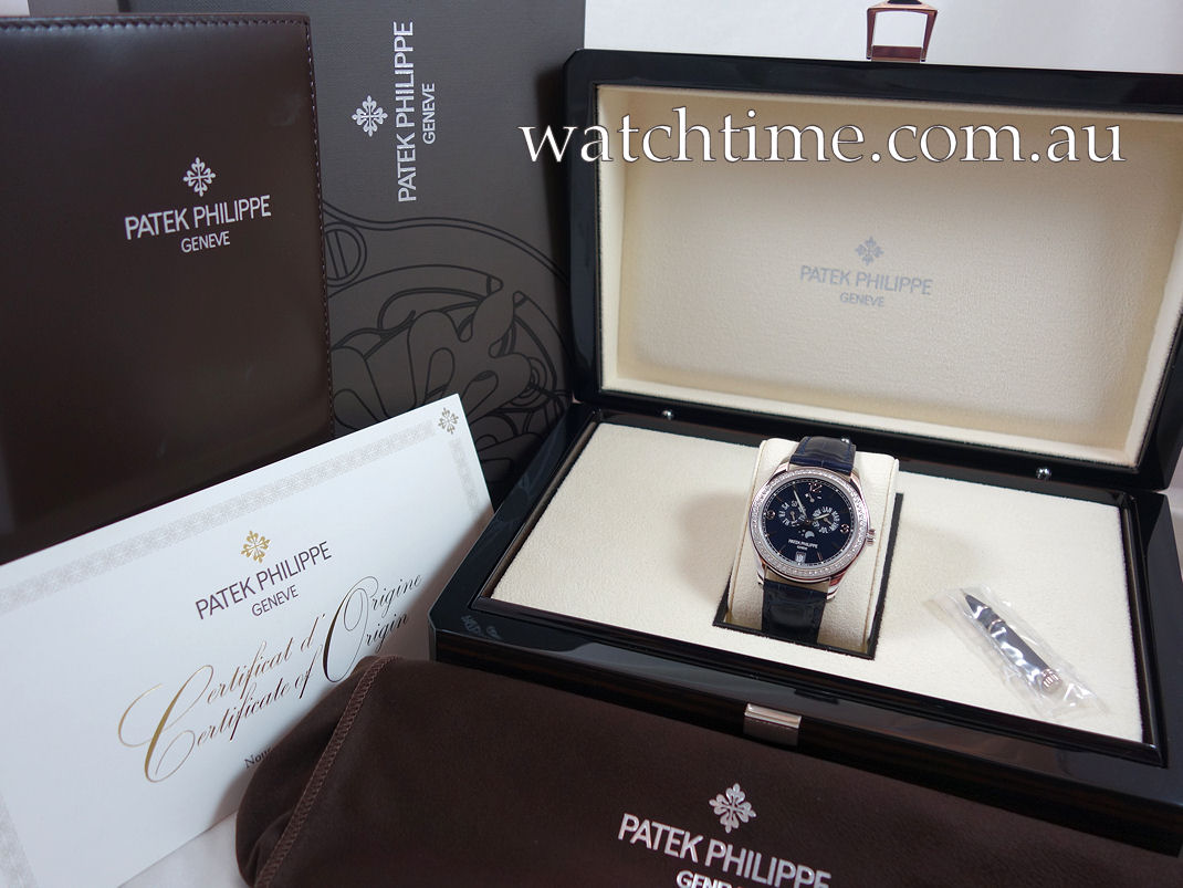 DSC06311 Patek Philippe 5147G-001 Annual Calendar Moonphases 18ct White-Gold with Diamond Bezel & Blue Dial 2023