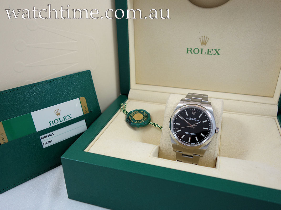 DSC06386 Rolex 39mm Oyster Perpetual Black-dial 114300 Box & Card