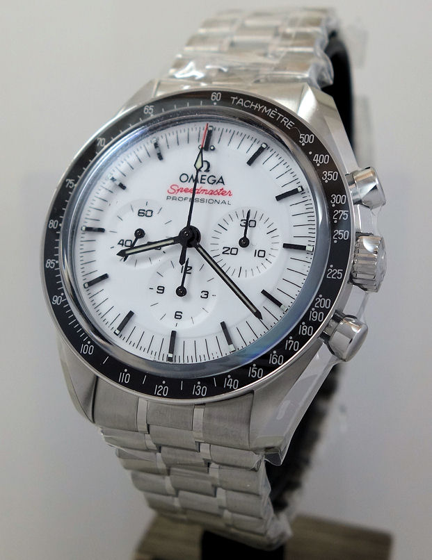 DSC06717 OMEGA Speedmaster Moonwatch WHITE-DIAL 310.30.42.50.04.001 May 2025