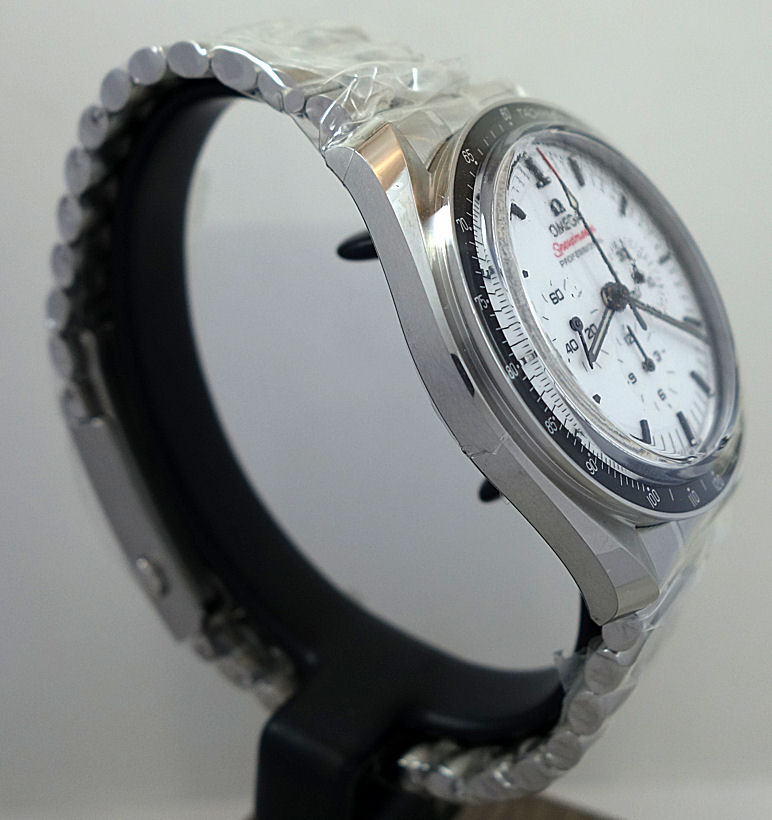 DSC06725 OMEGA Speedmaster Moonwatch WHITE-DIAL 310.30.42.50.04.001 May 2025