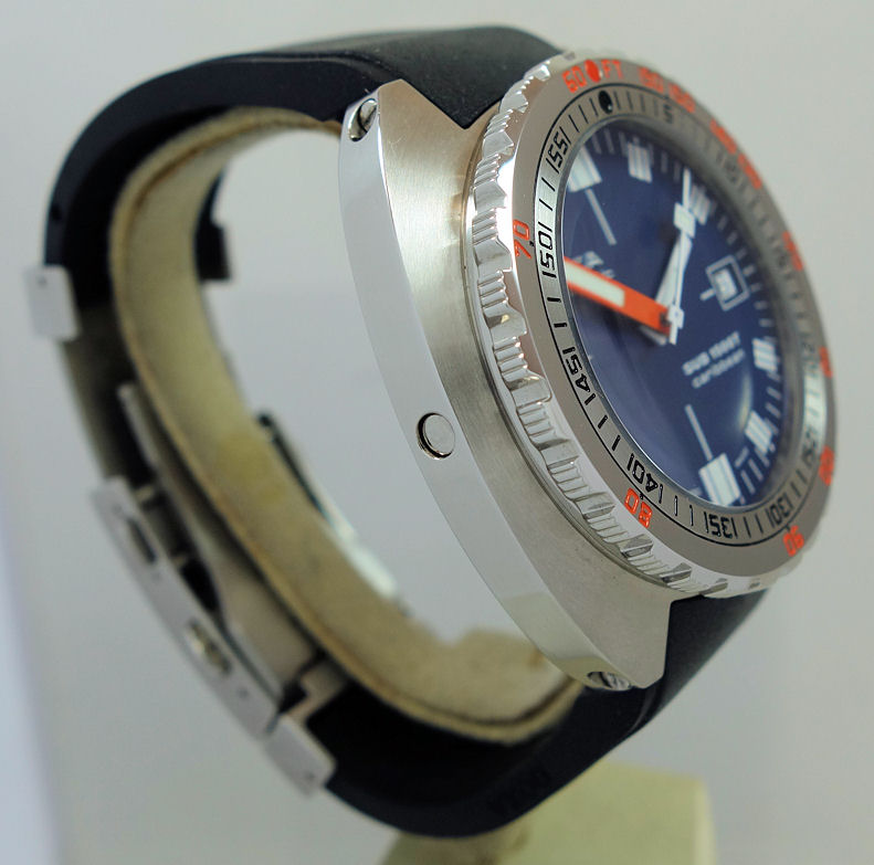 DSC06783 DOXA SUB 1500T Caribbean Blue-dial Steel 45mm 883.10.201.10