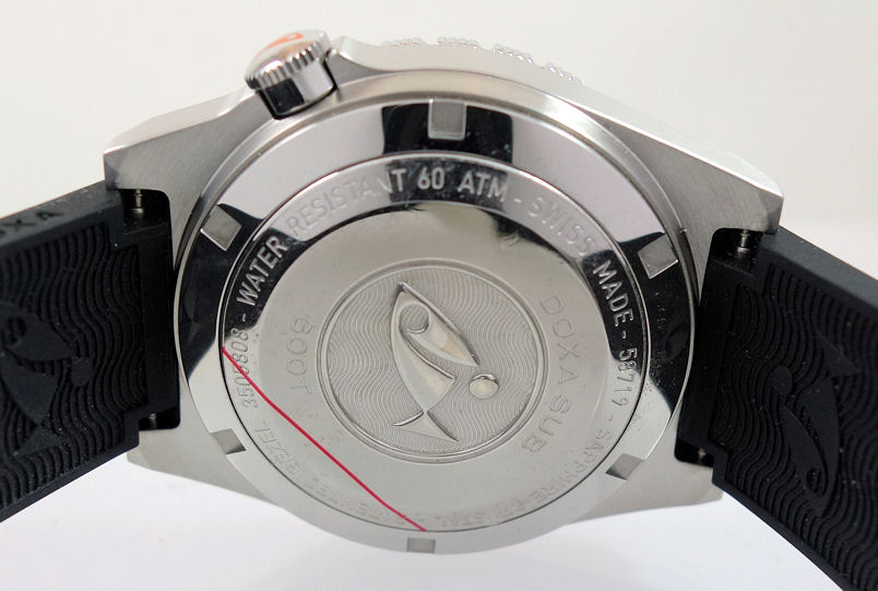 DSC06802 DOXA SUB 600T Sharkhunter 40mm Steel 861.10.101.20