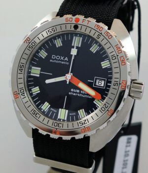 DOXA SUB 1500T Steel 45mm Black dial, Nato 883.10.351.10