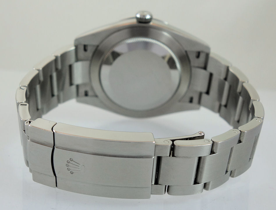 DSC07480 Rolex Oyster Perpetual 41mm 124300 Silver-Dial 2021 Box & Card