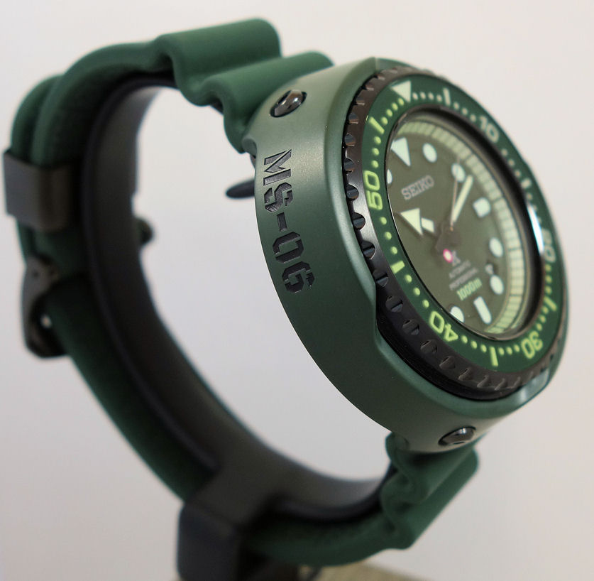 DSC08001 SEIKO Prospex Sea TUNA "Mobile Suit Gundam" Zaku II 40th Anniversary Ltd. Edn. SLA029J1