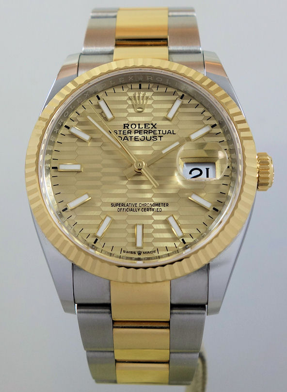 DSC08592 Rolex Datejust 36 Steel & 18k Yellow-Gold, Motif Dial 126233 MAY 2024 Box & Card