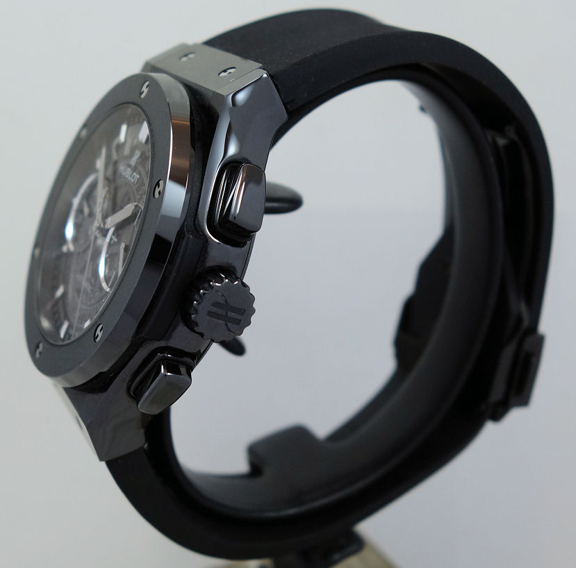 DSC08611 HUBLOT Classic Fusion "BLACK MAGIC" Aerofusion Black-Ceramic 45mm Automatic 525.CM.0170.RX 55% Off Retail