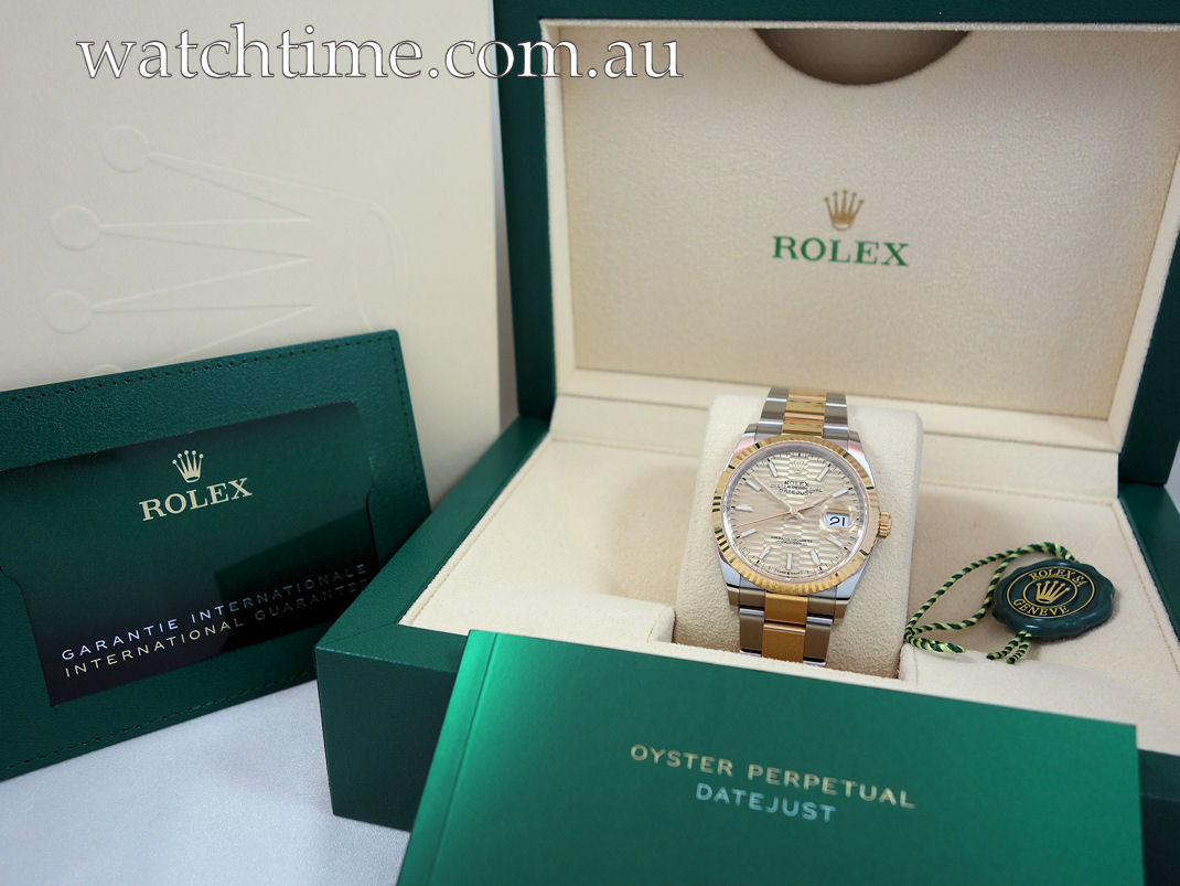 DSC08641 Rolex Datejust 36 Steel & 18k Yellow-Gold, Motif Dial 126233 MAY 2024 Box & Card