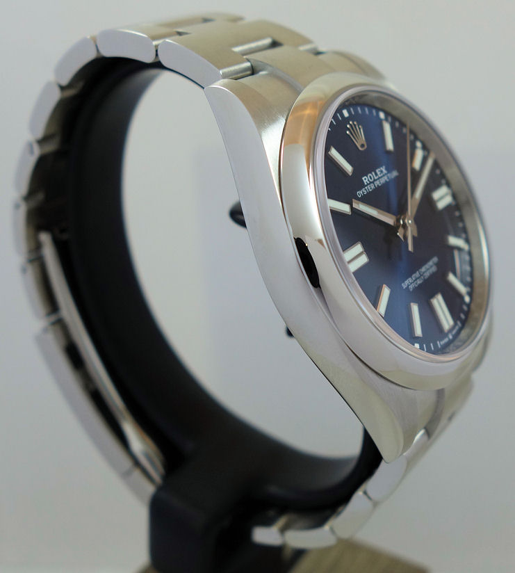 DSC08708 Rolex Oyster Perpetual 41mm 124300 BLUE dial July 2024 *UNUSED*