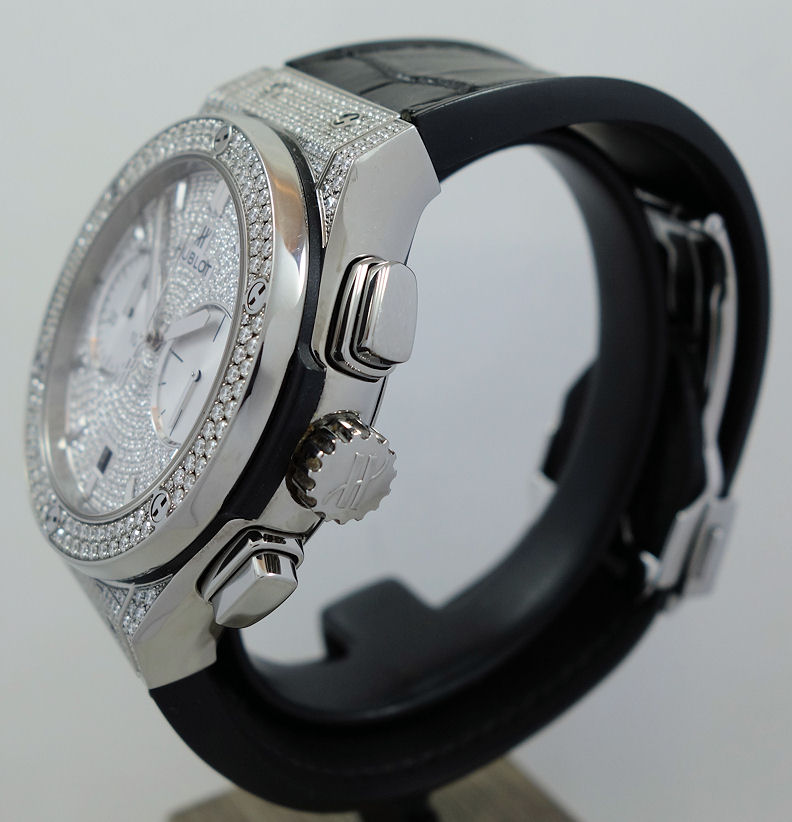 DSC09188 HUBLOT Classic Fusion 45mm Titanium Pavé DIAMONDS 521.NX.9010.LR.1704
