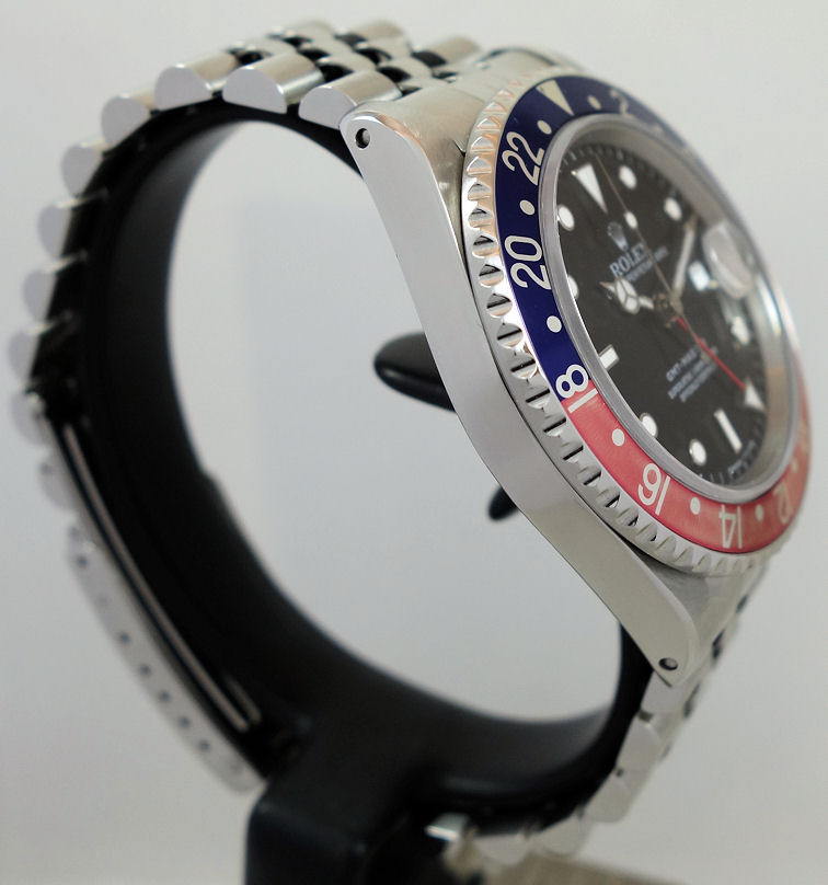 DSC09480 ROLEX GMT MASTER "Pepsi" 16700 Box & Papers 1995