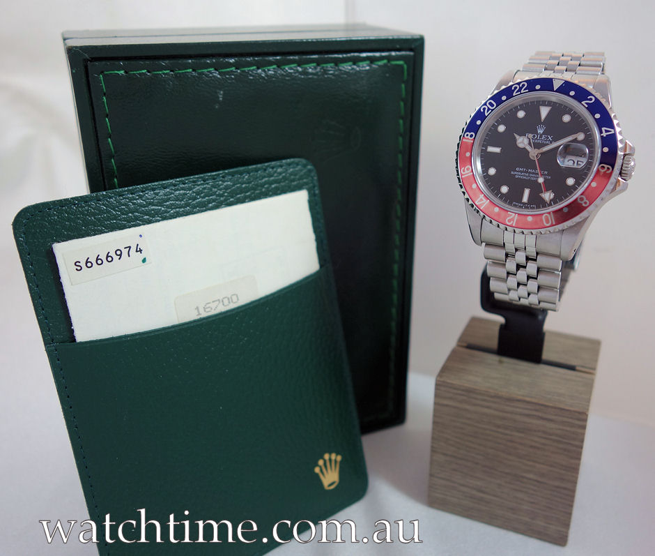 DSC09491 ROLEX GMT MASTER "Pepsi" 16700 Box & Papers 1995