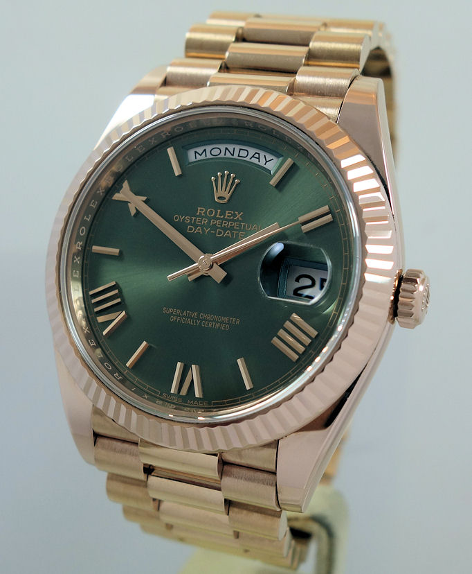 DSC09494 Rolex Day-Date 40mm 18k Everose Olive Roman Dial 228235