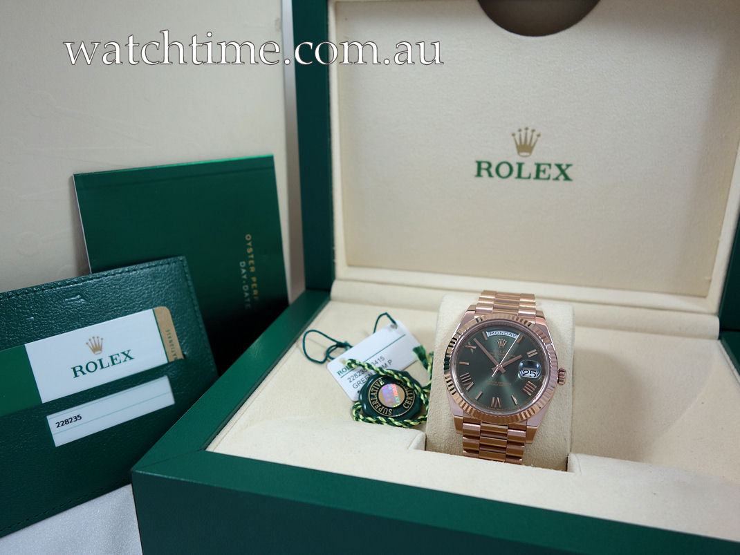 DSC09523 Rolex Day-Date 40mm 18k Everose Olive Roman Dial 228235