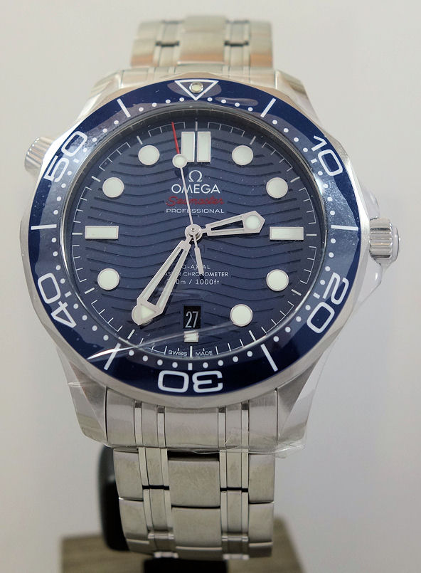 DSC09657 Omega SEAMASTER DIVER 300m 42mm Blue dial & bezel 21030422003001 Aug 2025 *UNUSED*