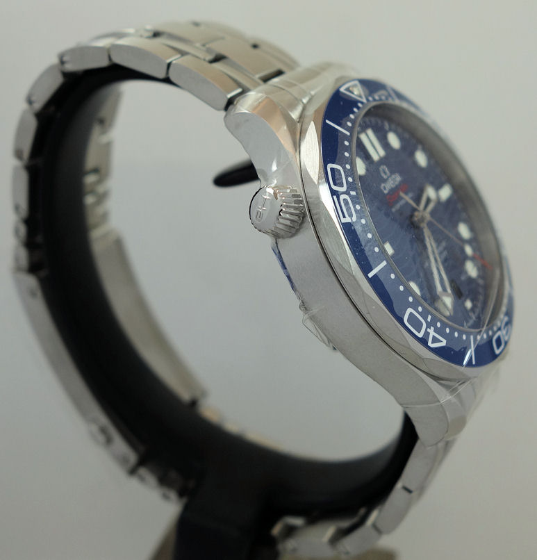 DSC09661 Omega SEAMASTER DIVER 300m 42mm Blue dial & bezel 21030422003001 Aug 2025 *UNUSED*