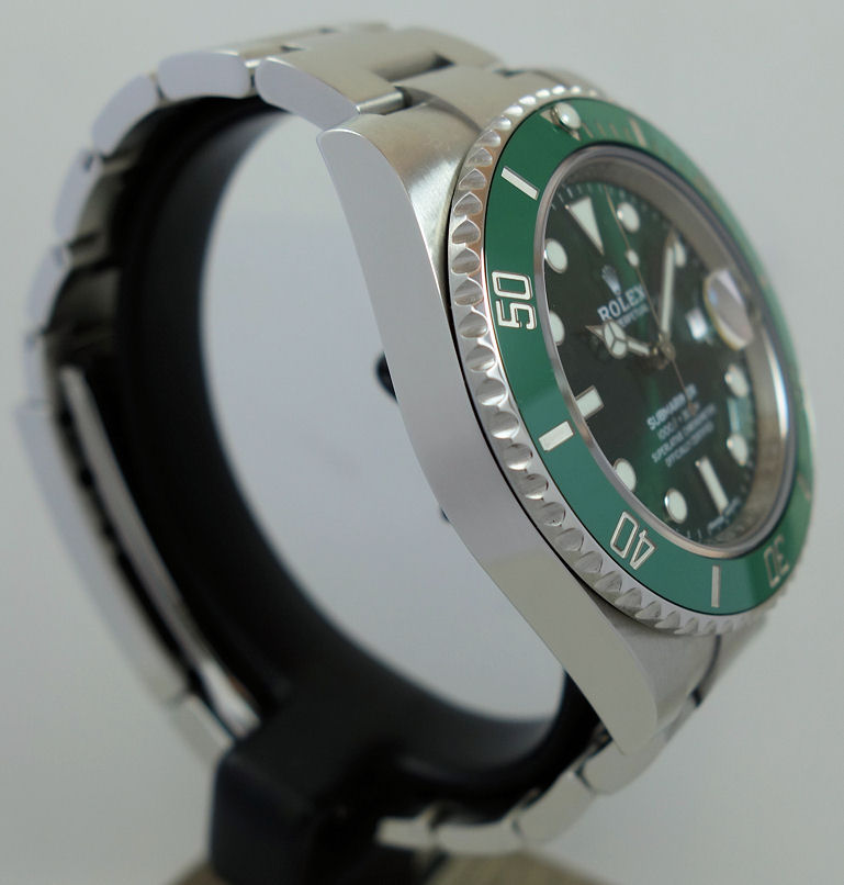 DSC00118 Rolex Submariner HULK 116610LV Box & Rolex Service Card dated Nov 2025