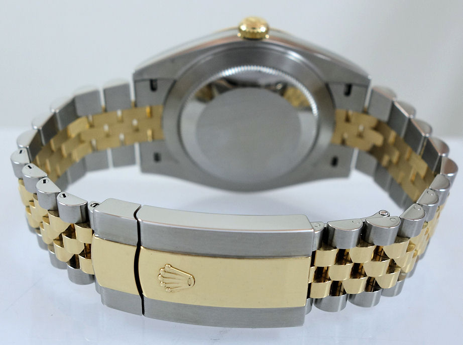 DSC00426 Rolex Datejust 41mm 18k & Steel, Black-dial 126333 Box & Card