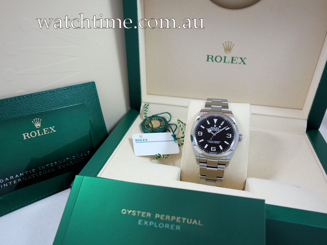 DSC09747 ROLEX EXPLORER I 36mm 124270 Box & Card
