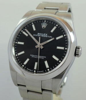 Rolex Oyster Perpetual 39mm Black-dial 114300  Box & Card