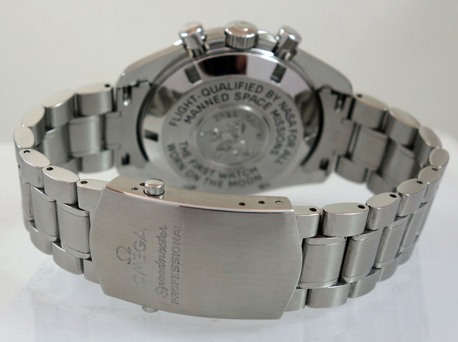 DSC01223 Omega Speedmaster Professional MOONWATCH 3570.50.00 Calibre 1861 Box & Cards