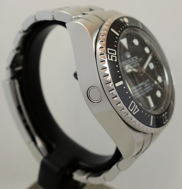 DSC01355 Rolex DEEPSEA Sea Dweller 116660 Box & Card 2011