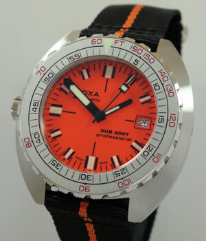 DOXA Sub 300T Automatic 42.5mm  840.10.351.10-SE10  Left Hand