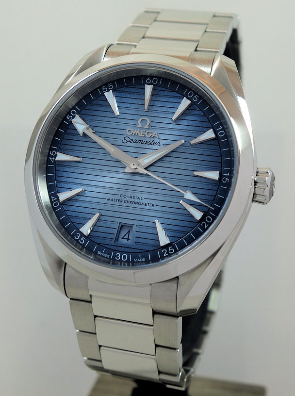 DSC01915 Omega Seamaster Aqua Terra 150m *Summer Blue Dial* 220.10.41.21.03.005
