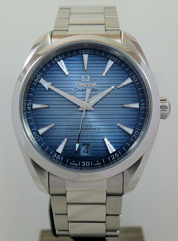 DSC01916 Omega Seamaster Aqua Terra 150m *Summer Blue Dial* 220.10.41.21.03.005
