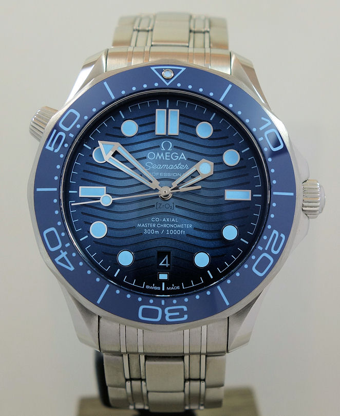 DSC01937 Omega SEAMASTER DIVER 300m 42mm *Summer Blue Dial & bezel* 210.30.42.20.03.003 March 2024