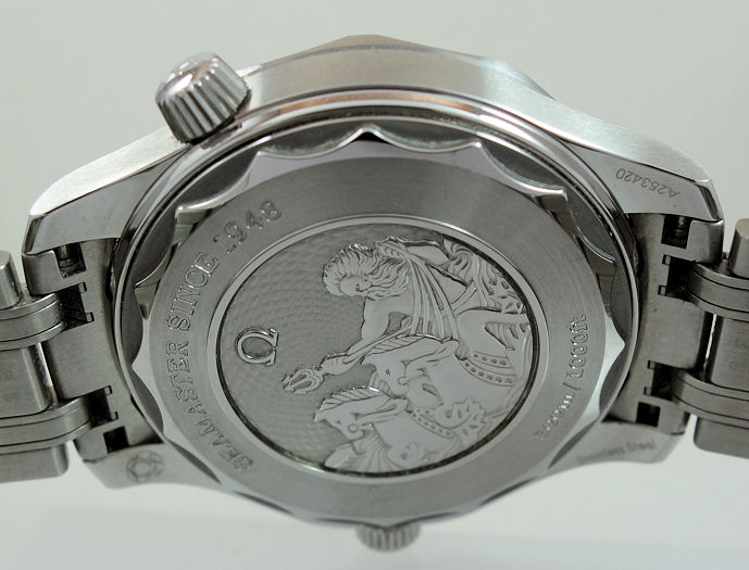 DSC01945 Omega SEAMASTER DIVER 300m 42mm *Summer Blue Dial & bezel* 210.30.42.20.03.003 March 2024