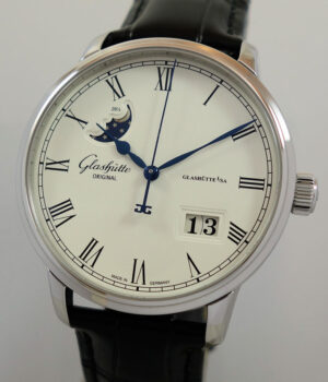 Glashütte Original Senator Panorama Large date with Moonphases 100-04-32-12-04